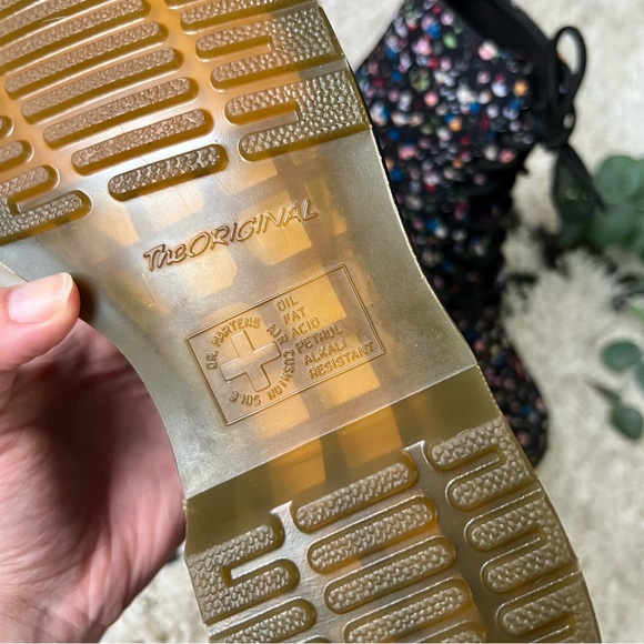 ❗️Sold❗️Dr. Martens • Page Courtney Floral Combat Boots Canvas Rubber Sole - Picture 12 of 16